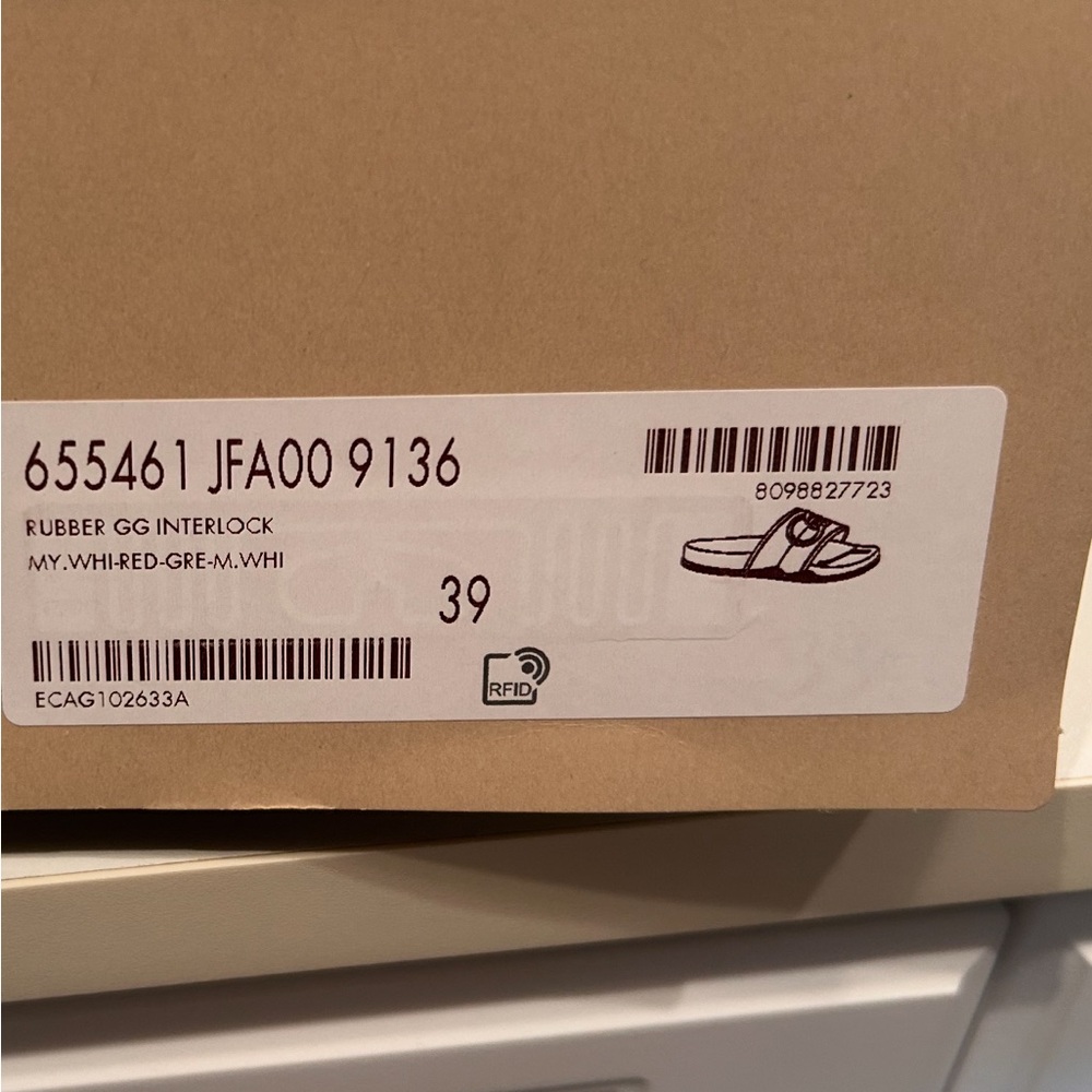GUCCI RUBBER SANDALS AUTHENTIC - Picture 4 of 4